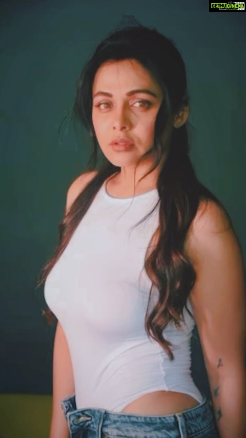 Prarthana Behere Instagram - 🤍♾️…. @sarrikaaaaaa @ishansupriyamilind @sakshi_stylist