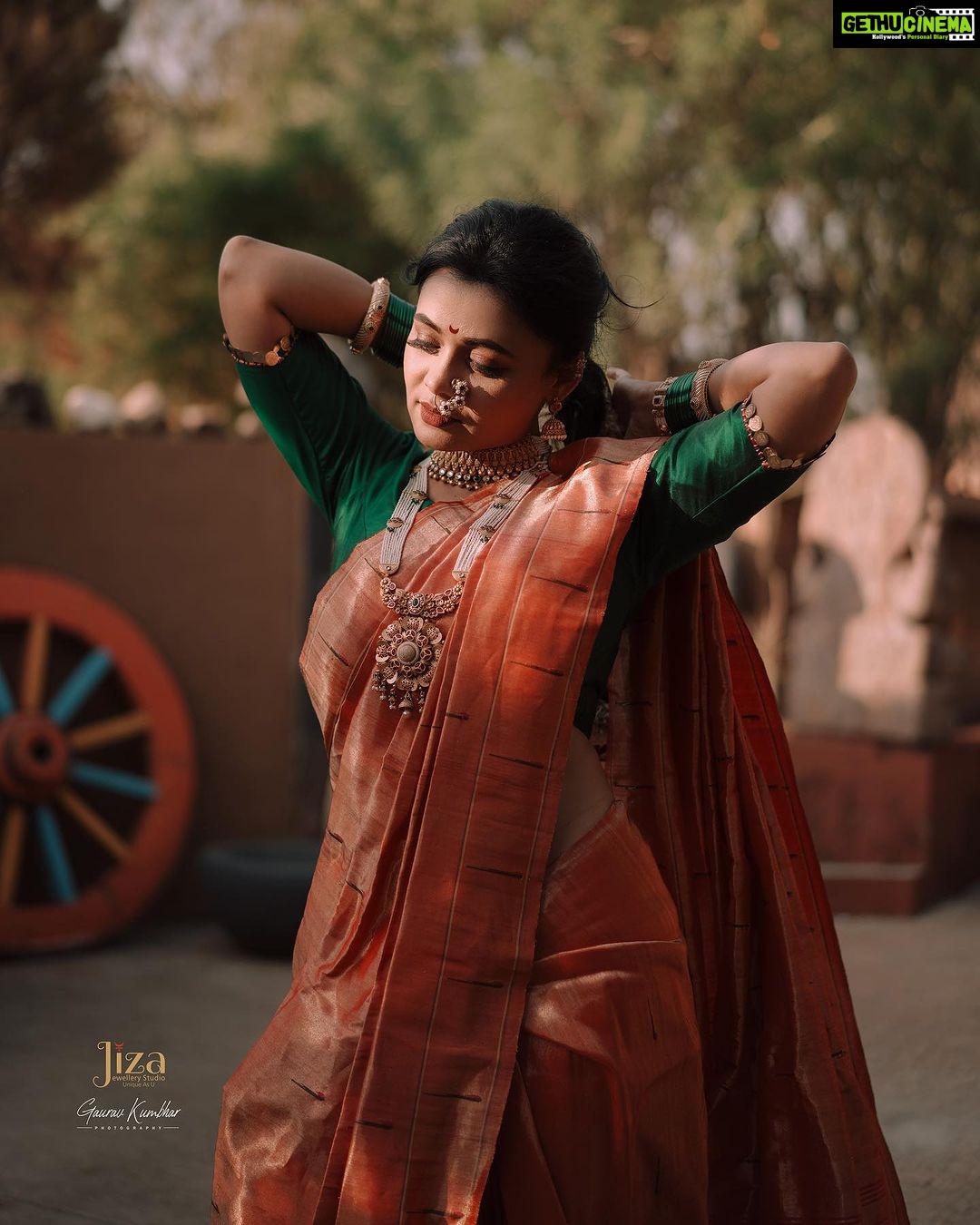 Prarthana Behere Instagram - 🧡 Makeup By:- @mua_prachisabale Jewellery By:- @jizajewellerystudio Photographer:- @gauravk6677 Outfit @zartaricouture Location @sumbaran_mystic Shoot organised by @jizajewellerystudio