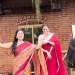 Prarthana Behere Instagram - Youtube alert!! ‼️ EPISODE RELEASING TOMORROW The next one is very special. Its a marriage of my Saree brand #WeNaari and my youtube channel. Please watch this very special episode.. YOUTUBE LINK 🔗 IN BIO @bhide.pallavi @kasab_thane @we_naari SPECIAL THANKS TO @sakshi_stylist Shoot designed and managed by @jizajewellerystudio Mua @mua_prachisabale Jewellery @jizajewellerystudio Captured by @gauravk6677 @akshaykumbhar_photography Draping by @nilam_art1687 location @bambooandbricksresort