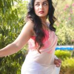 Prarthana Behere Instagram - 🤍🌸… . @ishansupriyamilind @sarrikaaaaaa @sakshi_stylist