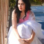 Prarthana Behere Instagram - 🤍🌸 . @ishansupriyamilind @sarrikaaaaaa @sakshi_stylist #lifeisbeautiful #happiness #photoshoot #newme #happyme #prarthanabehere