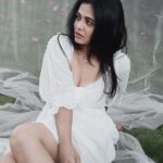 Prarthana Behere Instagram - 🤍🤍🤍🤍🤍♾… . @sarrikaaaaaa @ishansupriyamilind @sakshi_stylist #photoshoot #newme #prarthanabehere #happiness💕 #lifeisbeautiful #happyme