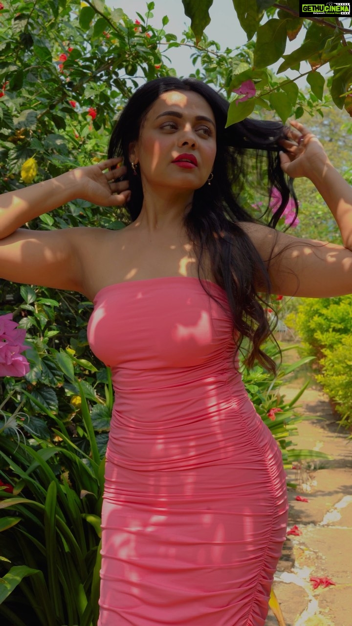 Prarthana Behere Instagram - πΈπβΎβ¦ . @ishansupriyamilind @sakshi_stylist @sarrikaaaaaa