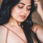 Prarthana Behere Instagram - आँखों का ये अंदाज़ है !!!! 🤎♾ . @sarrikaaaaaa @ishansupriyamilind @sakshi_stylist #photoshoot #lifeisbeautiful #happiness #prarthanabehere #💕♾️