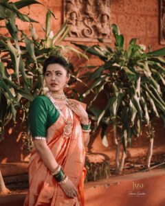 Prarthana Behere Instagram - 🧡
Makeup By:- @mua_prachisabale
Jewellery By:- @jizajewellerystudio
Photographer:- @gauravk6677
Outfit @zartaricouture 
Location @sumbaran_mystic
Shoot organised by @jizajewellerystudio