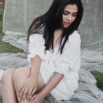 Prarthana Behere Instagram - 🤍🤍🤍🤍🤍♾… . @sarrikaaaaaa @ishansupriyamilind @sakshi_stylist #photoshoot #newme #prarthanabehere #happiness💕 #lifeisbeautiful #happyme
