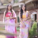 Prarthana Behere Instagram - We नारी .. 8th look Purple: Purple is the color of royalties. It stands for luxury, wealth, and sophistication. It is also the color of passion, romance, and sensitivity.” Saree 1 - WNP 1o an exotic purple saree adorned with vibrant pink and yellow prints in lightweight organza for a lively celebration Saree 2 - WNP 1p A tie-dye purple saree with a touch of tradition in its golden border, ensuring you dance through the festivities in style. SAREES ARE EXCLUSIVELY AVAILABLE IN KASAB STORE ,THANE from DUSHERA 😇🙏🏻💜 Special thanks to the team: Manager: @sakshi_stylist Shoot managed and designed By : @jizajewellerystudio 🙏🏻 Mua @mua_prachisabale 😘 Jewellery @jizajewellerystudio 😍 Captured by @gauravk6677 @akshaykumbhar_photography❤️ Draping by @nilam_art1687 🤩 location @bambooandbricksresort 😇 #prarthanabehere #pallavibhide #weनारि #wenaari #wenaarisaree #benaariwenaari #benaari #happiness💕 #newbrand #sareebrand #sareecollection #oursareestory #sareelove #sareelover #saree #wethewomen #sareestyle #bappamorya🙏 @prarthana.behere @bhide.pallavi @we_naari