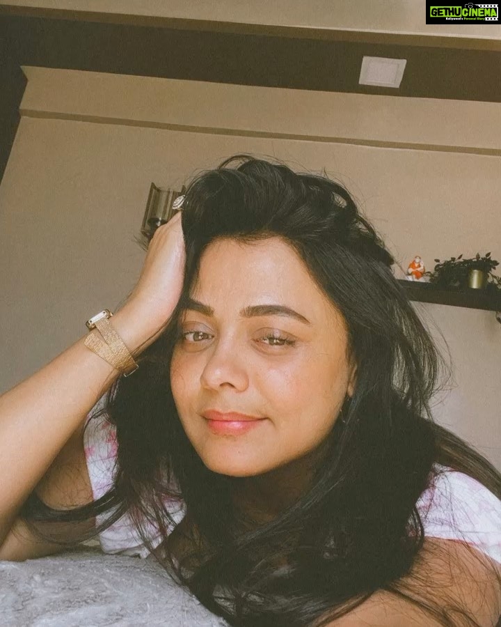 Prarthana Behere Instagram - Home stories…. .💕 . #lifeisbeautiful #happiness #goodvibesonly #happyme💜 #💕♾️