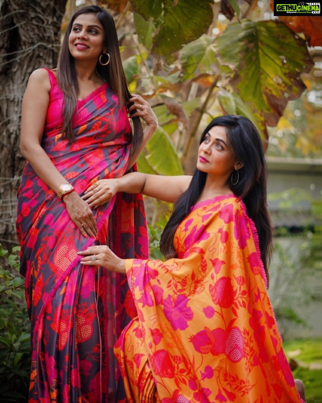 Prarthana Behere Instagram - “We नारी " ... stay tuned !!!!! . . #wenaaree #weनारी #ganpatibappamorya #newyear #newbeginnings #happiness