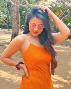 Prarthana Behere Instagram - Girls Trip: cheaper than therapy!!!! 
@bhide.pallavi 
@me.priyarshetty 
Anna it’s high time to come on insta now 
#happiness #purelove #onlyfun #goodvibesonly #funtrip #girlstrip #therapy #love #💕♾️ #lifeisbeautiful #happyme #happyus💜 #prarthanabehere