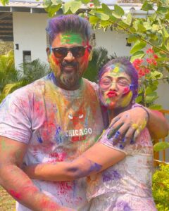 Prarthana Behere Instagram - Colour of love … 💜 Happy Holi everyone Pic by - @meshreysawant #happyholi #lifeisbeautiful #happiness #happyme #happyus