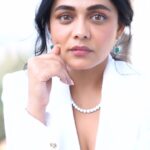 Prarthana Behere Instagram - 🤍🤍🤍🤍🤍 . ❤️ 📸 @munnasphotography 🎥: @prashant.photography 👗 @styledbyshakti 💄 @shinejanarthanan 💇‍♀️ @ishansupriyamilind 📖 @sakshi_salvi Jewellery: @hybajewels #lifeisbeautiful #newme #newyear #newlook #newphotoshoot #happiness #happyme💜 #💕♾️