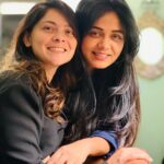 Prarthana Behere Instagram - The light catchers… A true, raw portrait of a true, raw friendship blossomed over the last 8 years! P.S. Got a privilege of finally getting clicked by @abhishekjawkar 😘😘😘 #sonaleekulkarni #prarthanabehere #mitwaa #bff #bffgoals #bestfriends #love #forever #friendship #friends #happybirthday #portraitphotography Mumbai, Maharashtra