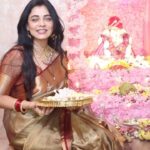 Prarthana Behere Instagram - Episode-2 is live NOW … TO WATCH EPISODE , CLICK ON THE LINK IN BIO #prarthanabehere #youtubechannel #episode2 #mazeladkemama😘 #happiness💕 #bappamorya #bappavisarjan🌺 #ganpatibappamorya