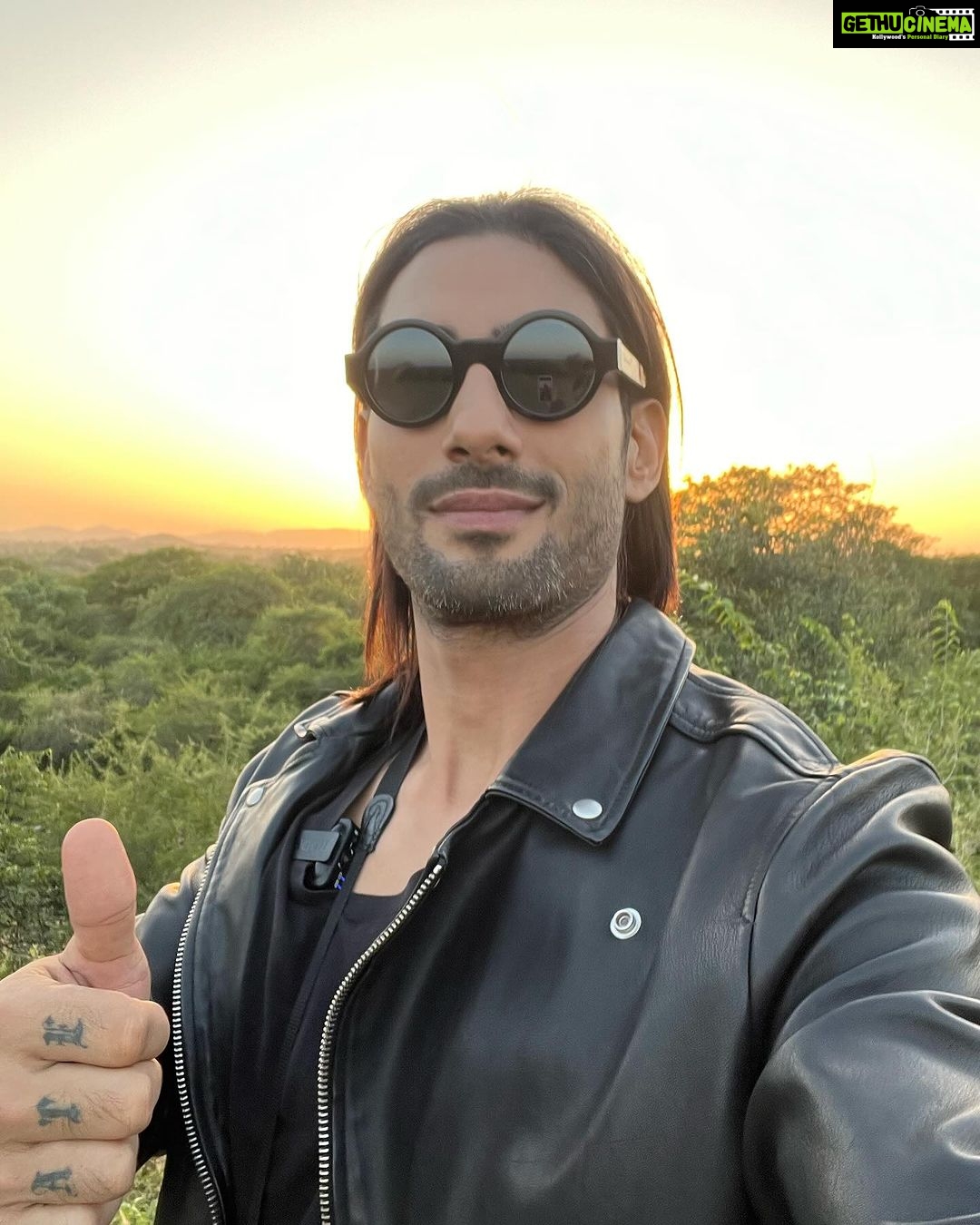 Prateik Babbar Instagram - 🍃 Chunda Shikar Oudi