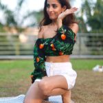 Priya Banerjee Instagram - Unlocking my inner Picasso n one funny face at a time… 🎨🤪 #sunsathiya #BTS YT link- https://youtu.be/ZQAEl-ZMR8g