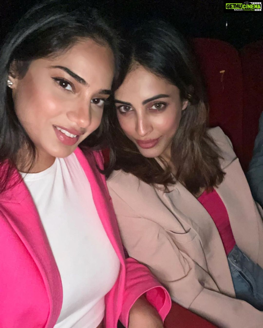 Priya Banerjee Instagram - Barbiefied 🩷👚 (in Ken’s world) 🐷