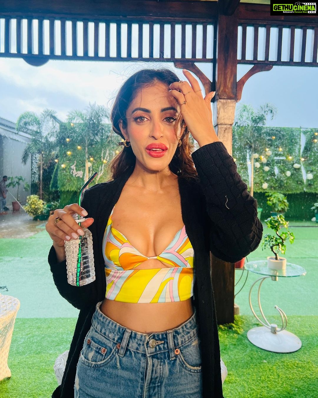 Priya Banerjee - 13.6K Likes - Most Liked Instagram Photos