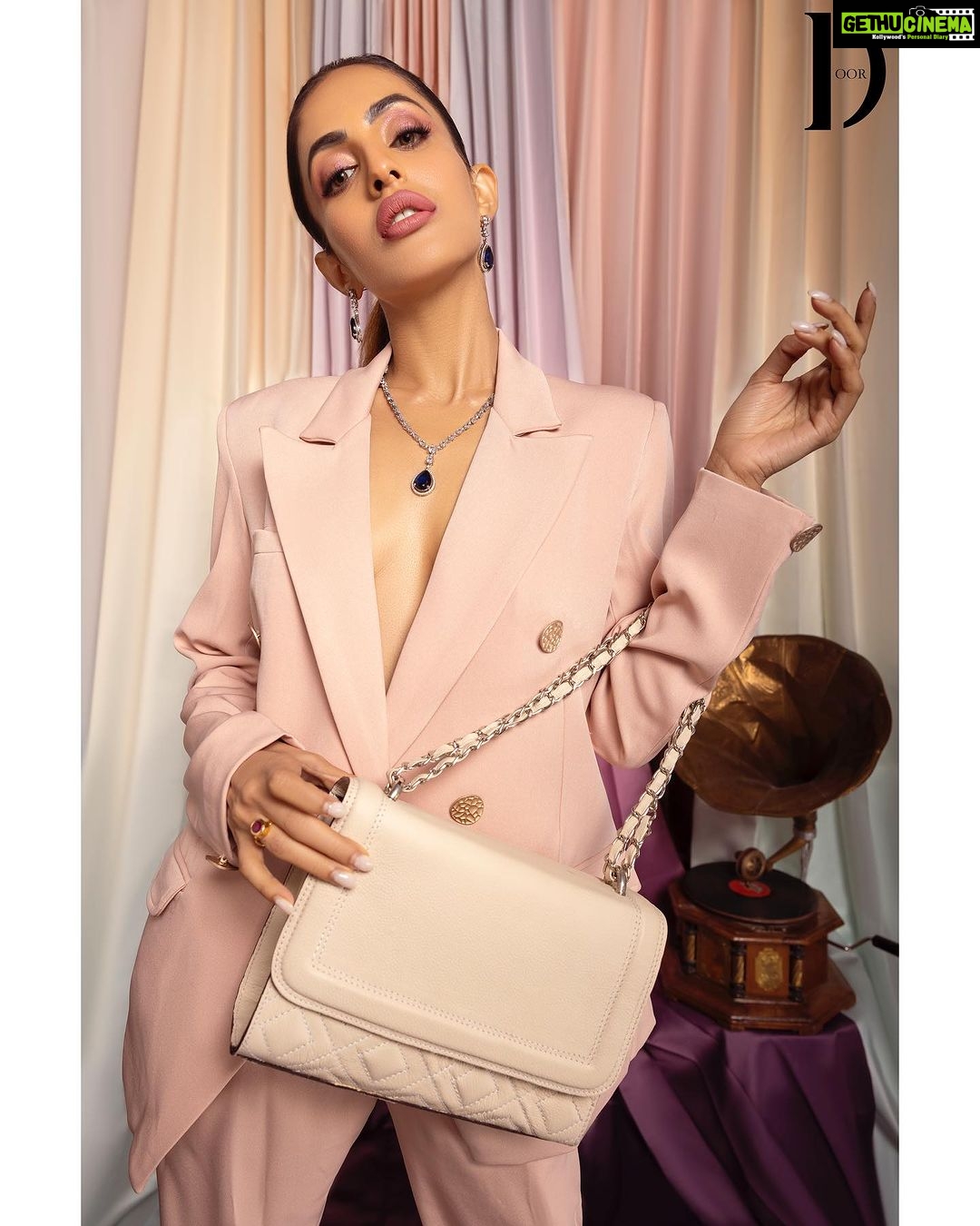 Priya Banerjee Instagram - Channelling my inner Boss Barbie ๐ Magazine @thedoormagazine Featuring @priyabanerjee Photographer & Creative Director - @dhruv_vohraphotography Editor at Large & Fashion Director - @jennet_david_william Makeup & Hair - @ankitamanwanimakeupandhair Assistant Stylist - @sreevardhan_keto Assistant Photographer - @b.runphotography Artist management @bling_entertainment Studio @blackframesstudios Post production - @rahuleditingstudio Outfit @shop.dlanxa Bag @perked.in Jewelry @sollakdesigns Background curtains @drape_story #thedoormagazine #priyabanerjee