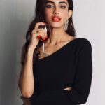 Priya Banerjee Instagram - Cheers to my fav month of the year🍷 #april #ariesseason 🖤