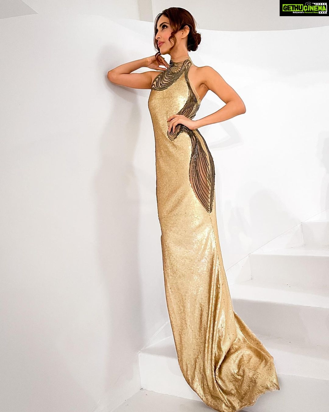 Priya Banerjee Instagram - About last night π€ For the launch of the new Mumbai flagship store by Gaurav Gupta couture π€ #shunya Wearing the one and only @gauravguptaofficial π€ Hair n makeup by my fav @makeupbychanch π πΈ @framingframesbyps