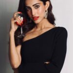 Priya Banerjee Instagram - Cheers to my fav month of the year🍷 #april #ariesseason 🖤