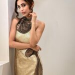 Priya Banerjee Instagram – About last night 🤍

For the launch of the new Mumbai flagship store by Gaurav Gupta couture 🤍 #shunya 

Wearing the one and only @gauravguptaofficial 🤍

Hair n makeup by my fav @makeupbychanch 😘

📸 @framingframesbyps