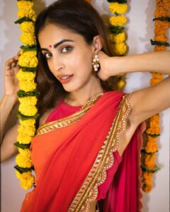 Priya Banerjee Instagram - Diwali ready 🪔✨🧨 📸 @framingframesbyps