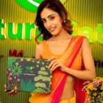 Priya Banerjee Instagram - #AD ✨ Illuminate this Diwali With The Perfect Gift! 💥 Indulge In The Joy Of Luxury Gifting And Guilt-Free Delights With @naturegate_official ‘s Healthy, Baked and Gluten-Free Snacks. Get your gift hampers right away✨ Dm @naturegate_official Contact 📞 +91 98520 70070 +91 98197 85512 #diwaligifting #luxury #healthysnacking #bakedgoodies #glutenfreedelights #naturegate #yummytreats #celebarationtime #diwalifeast #feastmode
