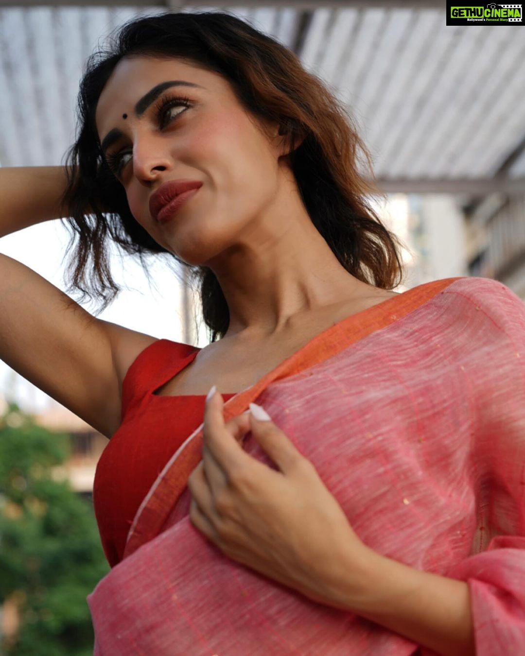 Priya Banerjee Instagram - Shubho ashtomi 🌺