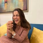 Priya Bapat Instagram - Real candid or fake candid ? Guess ?? Either way, the point is to just laugh 😄