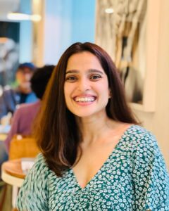 Priya Bapat Instagram - Just smile 😊 it’s a beautiful day! #grateful #gratitude #love #repost #oldohoto