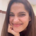 Priya Bapat Instagram - Just be amazing 😄😘❤️ #selflove