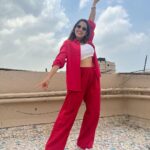 Priya Bapat Instagram - Living that comfy cotton life! 🌸🌺 Easy-breezy handloom vibes for the win! #CottonCuteness #casualchic Co- order @sawenchi