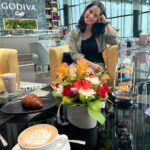 Priya Bapat Instagram - Coffee isn't just a drink, it's an emotion. Can you tell from my face? ☕️😌 Swipe left to know more 😄