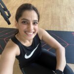 Priya Bapat Instagram - Here's your Monday motivation! Now go crush it at the gym! 🏋🏻‍♀️😄