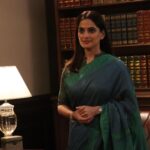 Priya Bapat Instagram - Remember this scene from the COD3 ? What’s the ultimatum Poornima gives here ? I am reading comments 😀 Swipe left to see a BTS pic of Nagesh sir directing us.❤️😄 #cityofdreams3 #hotstar #applause #mostviewed #thankyou #poornimagaikwad #strong #strongwomen