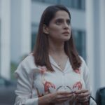 Priya Bapat Instagram - Me looking at people who haven’t watched Rafuchakkar yet 😂 #Rafuchakkar All episodes streaming Now @officialjiocinema