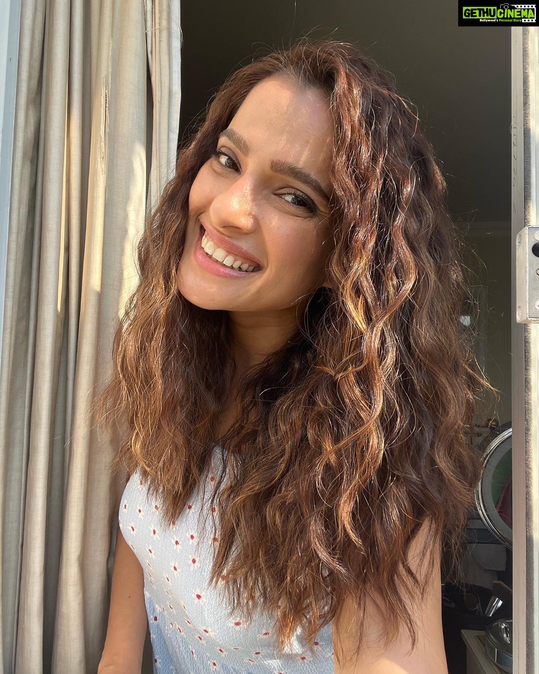 Priya Bapat Instagram - Love is in the hair #curlyhair #curls