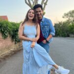 Priya Bapat Instagram - Enjoying London Summer 😄😄