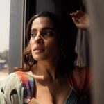 Priya Bapat Instagram - My stupid Heart ❤️ I’m grateful to have such an amazing team working alongside me. Thank you guys! @saurabh_kapade @hairbymeghaa @raasshhmii @bapatshweta @yash_kadam_ @amatullafullstop @dawnmedia.dm