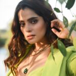 Priya Bapat Instagram - 💚 📷 @sarrikaaaaaa @ranbirmukherjeeofficial @rubans.in @bapatshweta @nilampatel12