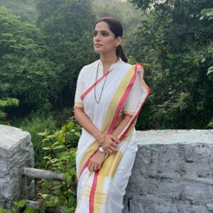 Priya Bapat Instagram - Poornima in season 3 
💔💖🔥
Best team behind these amazing looks 
Styling @aparna_shahstylist 
Make up @saurabh_kapade 
Hair @reshma_makeup_hairstylist