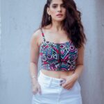 Priya Bapat Instagram – 🌹

#croptop #mystyle #comfort #loveyourself