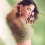 Priya Bapat Instagram – 💚

📸 @tejasnerurkarr 
Wearing – @pleatslabel style  @bapatshweta 
Jewellery- @bblinggbymeghana 
Hair @nilampatel12 
Make up @saurabh_kapade 

#lehenga #fashion #style #trending #itsme #dowhatyoulike  #marathimulagi #zeemarathi