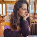 Priya Bapat Instagram - Thinking about writing a short blog about my Kashmir trip ? Would you like to read ?