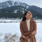 Priya Bapat Instagram - Embracing the beauty of nature ❄️❤️