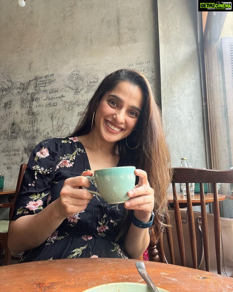 Priya Bapat Instagram - Something I really look forward to is spending time with myself. I feel it is so important to have these self-conversations to clear my mind. It gives me reassurance and positivity. Why wait for someone else to make you happy? Just do it yourself! ❤️😄 #lovingmyselfmore #birthdaymonth #happyme #happymind #metime