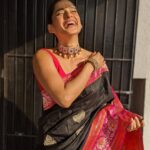 Priya Bapat Instagram – दसऱ्याच्या खूप खूप शुभेच्छा 🌻☘️
