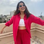 Priya Bapat Instagram - Living that comfy cotton life! 🌸🌺 Easy-breezy handloom vibes for the win! #CottonCuteness #casualchic Co- order @sawenchi